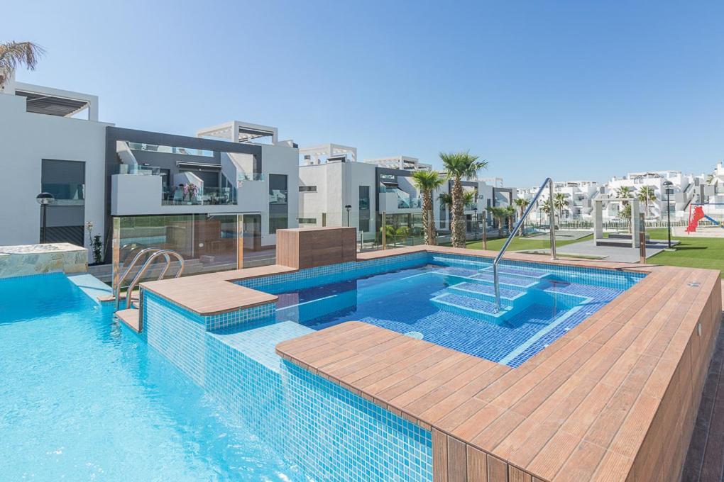 Calle Bullas Topfloor Lejlighed Torrevieja Exteriér fotografie